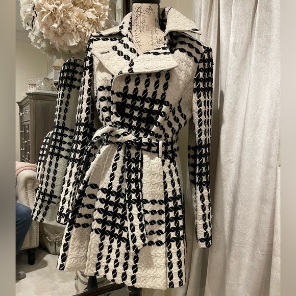 Via Spiga Jackets & Blazers - Via spiga black and white belted wool trench